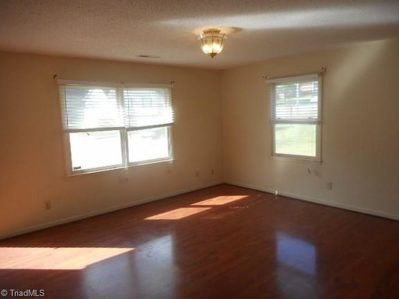 2nd image of 104 Brook Pine Dr