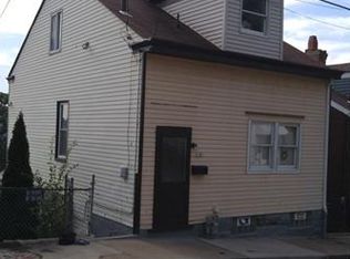 2149 Straubs Ln, Pittsburgh, PA 15212