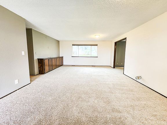 2nd image of 3227 71st Ave NE