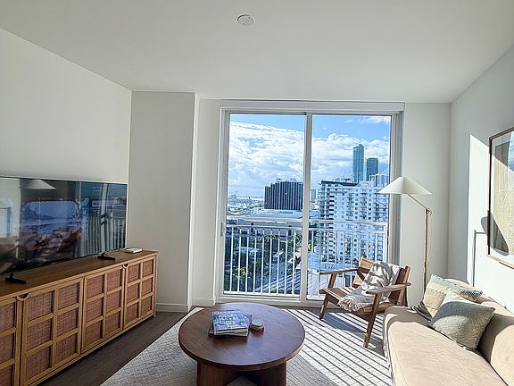3rd image of 2000 N Bayshore Dr APT 1813