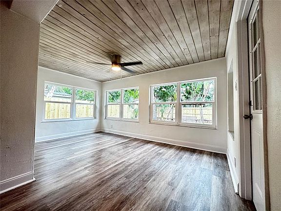 5th image of 4108 W Fielder St