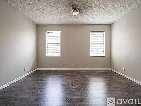 3rd image of 14220 Castlerock Dr