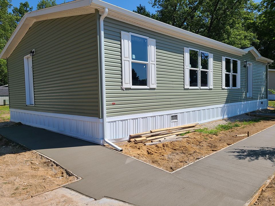 1st image of 516 Courtland Ln #504