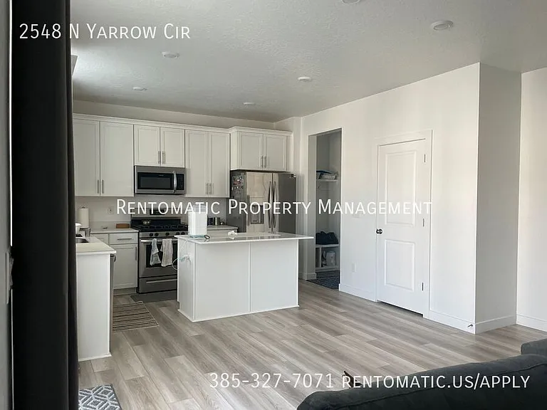 2548 N Yarrow Cir — Photo 3