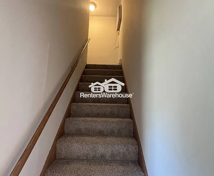 811 Myrtle St — Photo 17