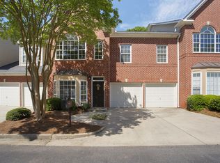 7011 Lexington Dr, Roswell, GA 30075