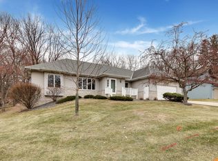 514 Marnie St S, Maplewood, MN 55119