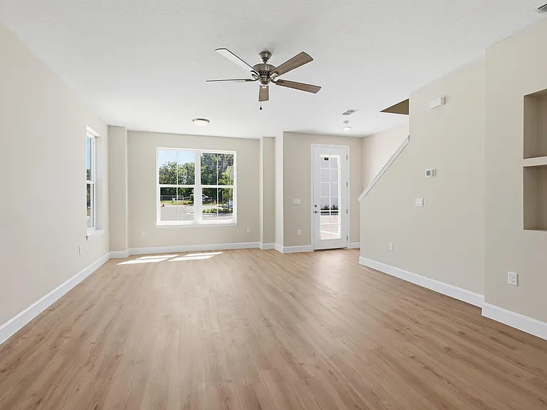 216 S Florida Ave #6 — Photo 3