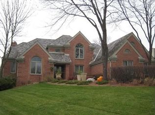 19880 Tyrone Ct, Brookfield, WI 53045