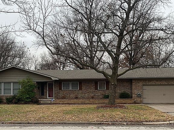 2nd image of 1408 Lahoma Dr