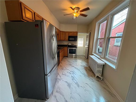 5th image of 930 N Penn St
