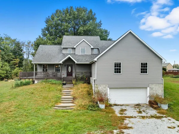 13849 3rd Rd, Plymouth, IN 46563