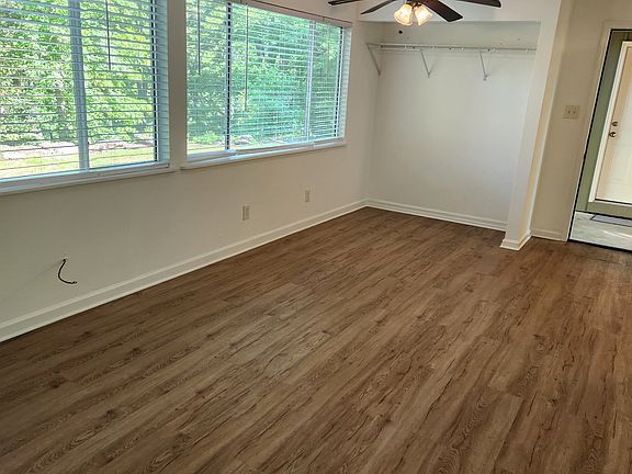 4th image of 25 Howland Rd APT A2