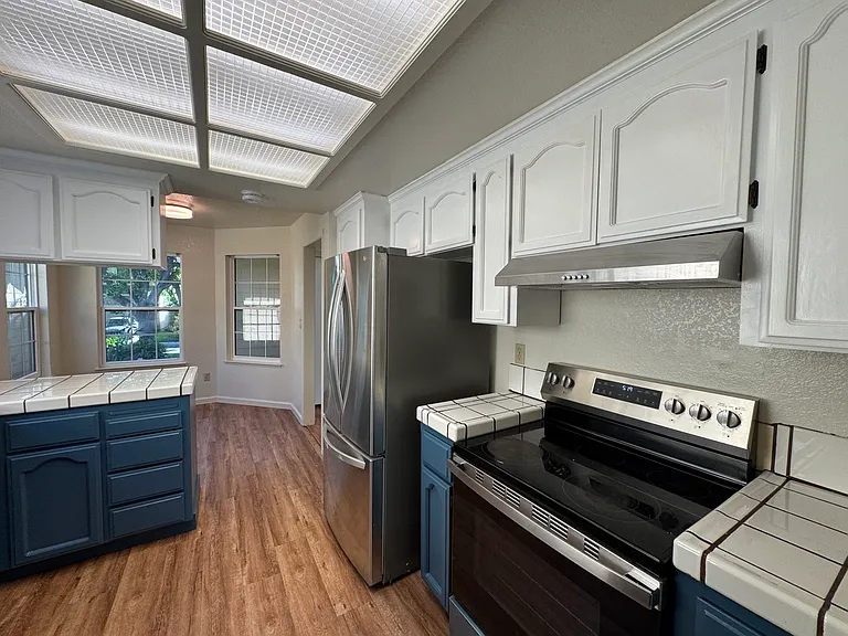 1870 Wembley Ct — Photo 11