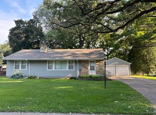 46 Briar Ln, Rockford, IL 61103