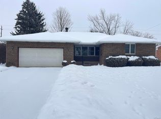 404 Mills Rd, Saline, MI 48176