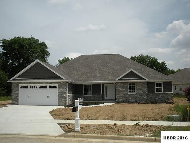 1st image of 8119 Clearbrook Dr