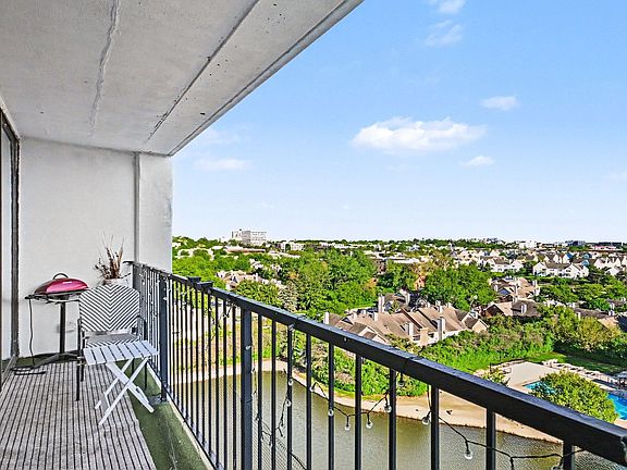3rd image of 2015 S Finley Rd APT 1107