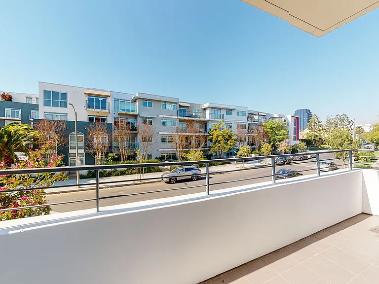 938 S Orange Grove Ave #201 — Photo 25