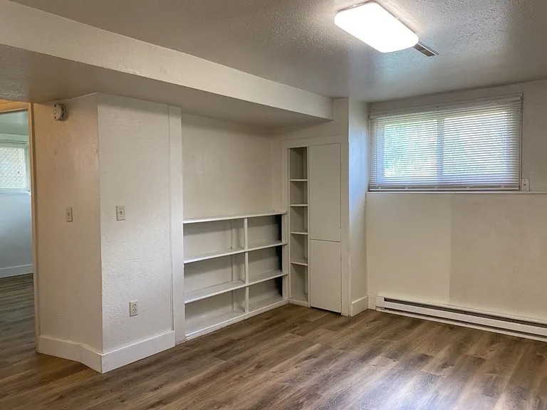 524 N Frey Ave #B — Photo 8
