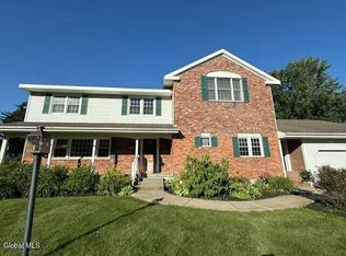 2 Patroon Pl, Loudonville, NY 12211