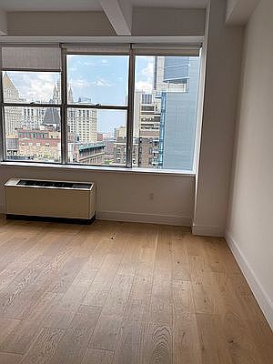 3rd image of 40 W 31st St #17JK
