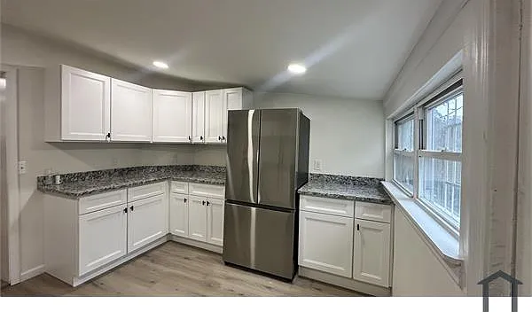 49 S Carrollton Ave — Photo 4