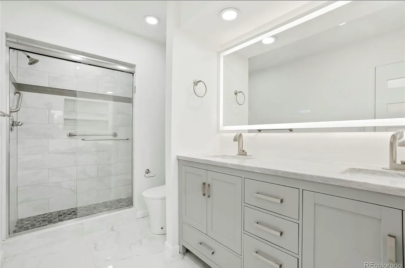4 bed, 4051 sqft, $1,400 — Photo 2