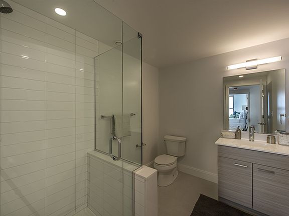 R-MALV10_Interior_015