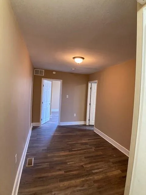 2 bed, 1009 sqft, $770 — Photo 3