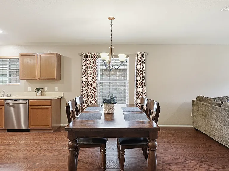 3003 Pinyon Pl — Photo 4