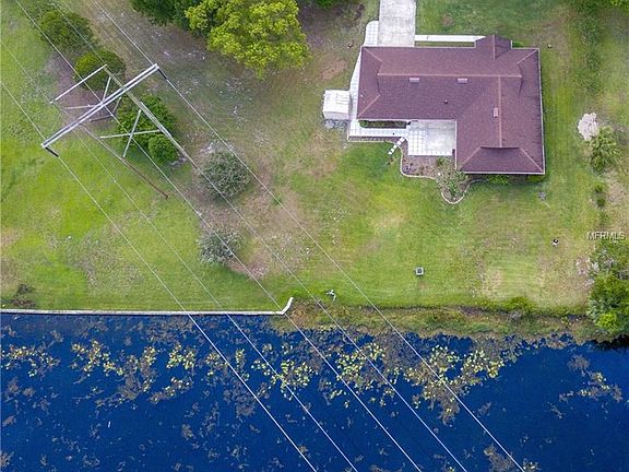 4th image of 2371 Westwood Dr