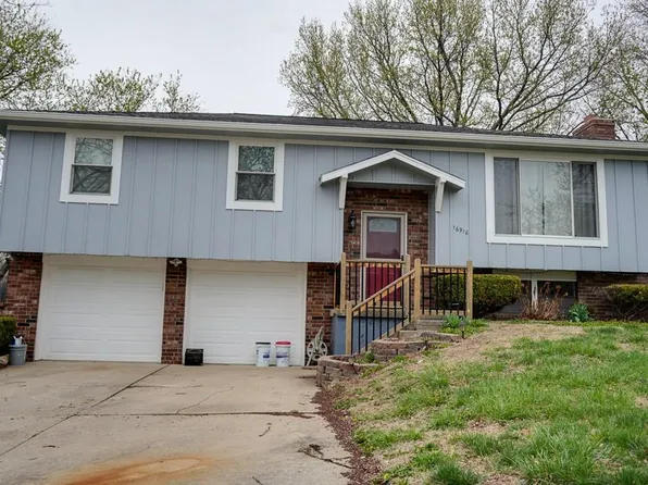 16916 E 4th Ter S, Independence, MO 64056