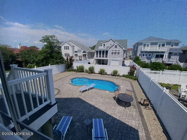 4 bed, 3.5 bath, 2552 sqft, $5,995 — Photo 3