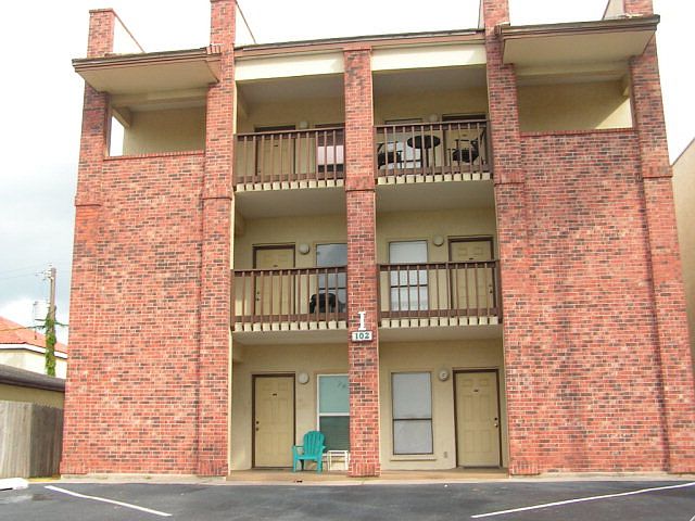 1st image of 102 E Verna Jean Dr