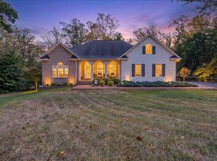 203 Windcrest Dr, Vinton, VA 24179
