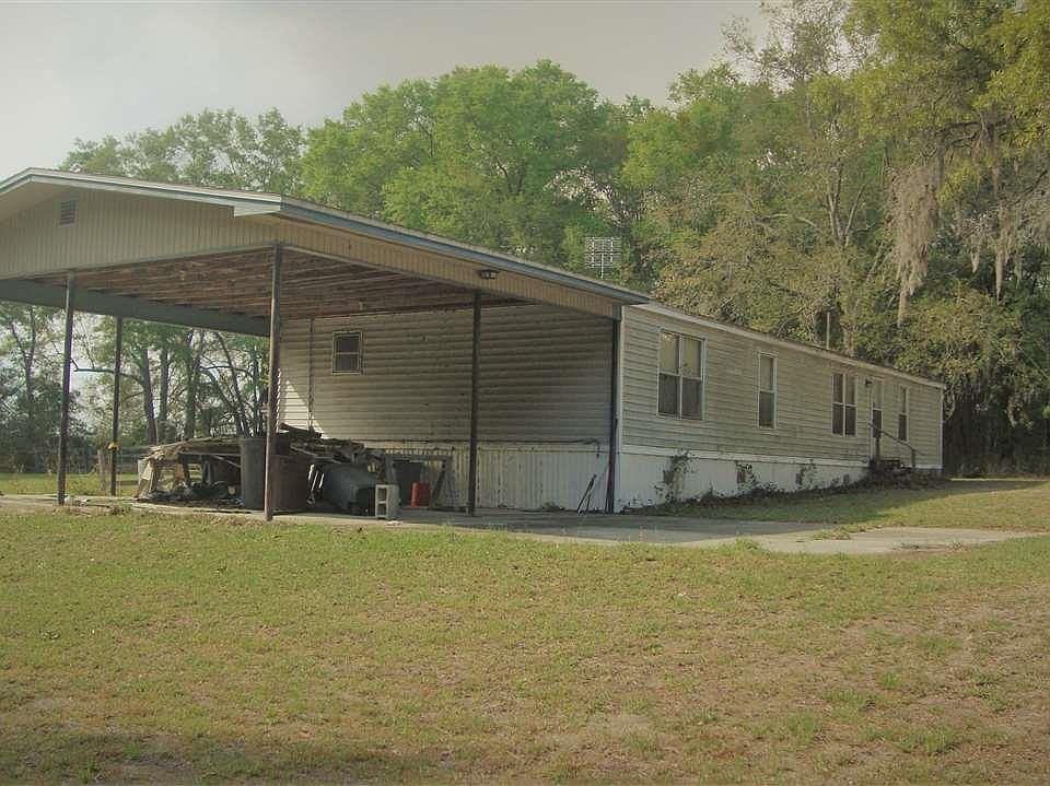 1st image of 643 SW Sherri Cir