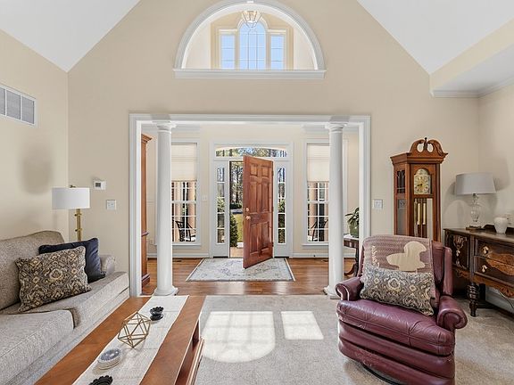 2nd image of 217 Compass Point