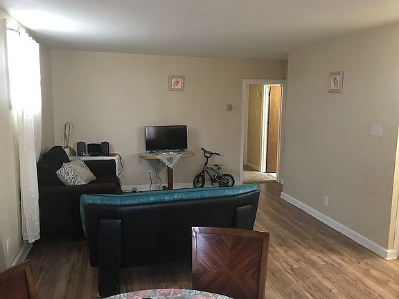 Apt 2 occupied 
