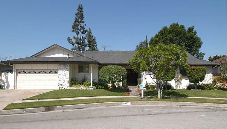 1st image of 9047 Whitaker Ave