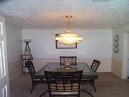 3rd image of 5284 Oakridge Dr