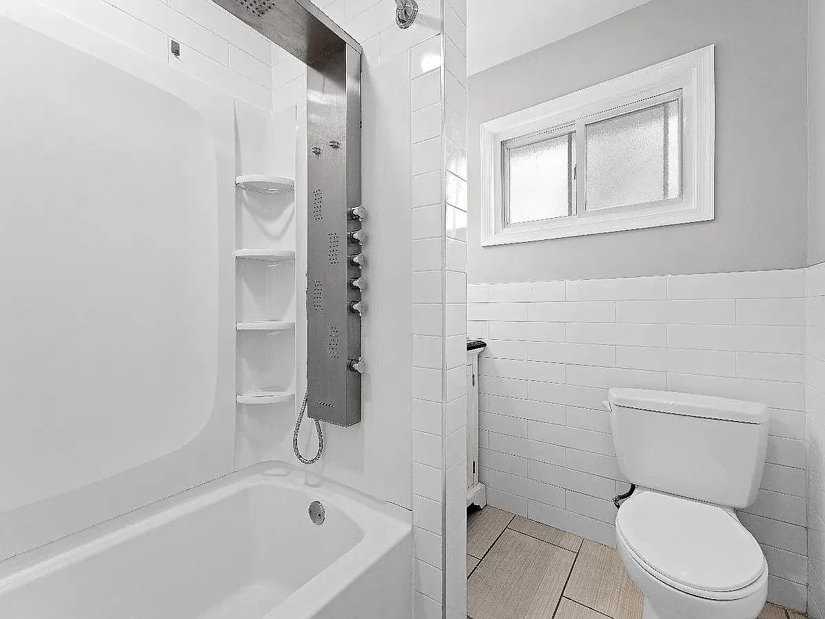 3 bed, $2,750 — Photo 2
