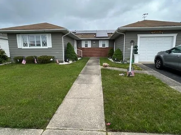 227 Bonaire Drive, Toms River, NJ 08757