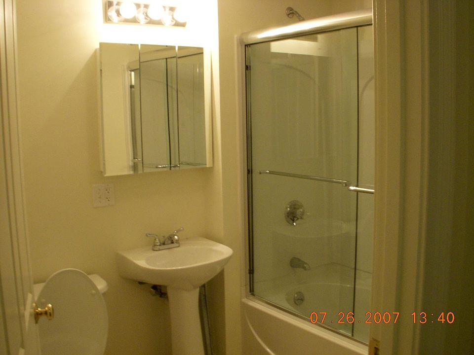 2nd image of 222 Park Dr