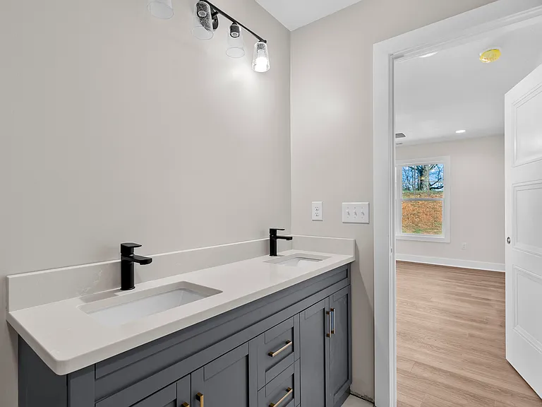 8 Wilma Ave — Photo 18