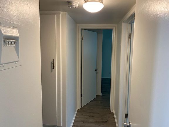 5th image of 1943 Chariton St APT 2