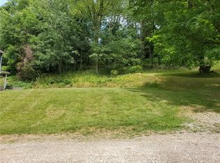 213 Beaver Dr, Pittsburgh, PA 15221