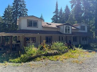 2524 Macaulay Rd, Comox Valley, BC V9J1B5