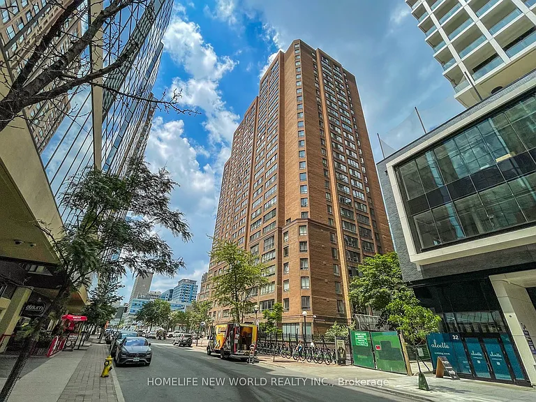 633 Bay St #1003 — Photo 2