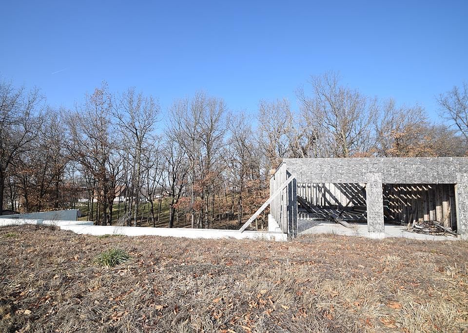 1st image of 29014 Ironwood Dr